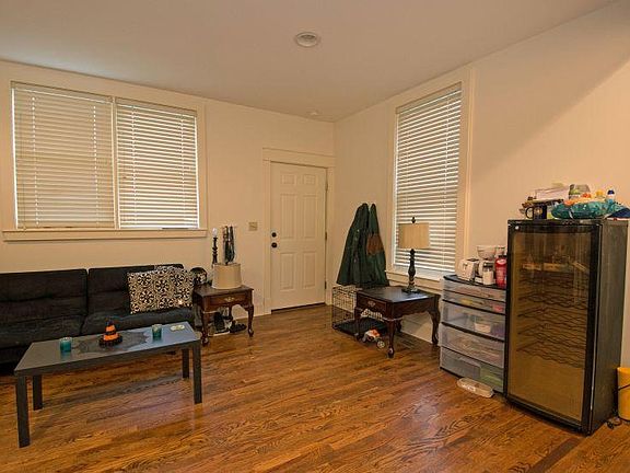 3rd image of 607 Main St #1B