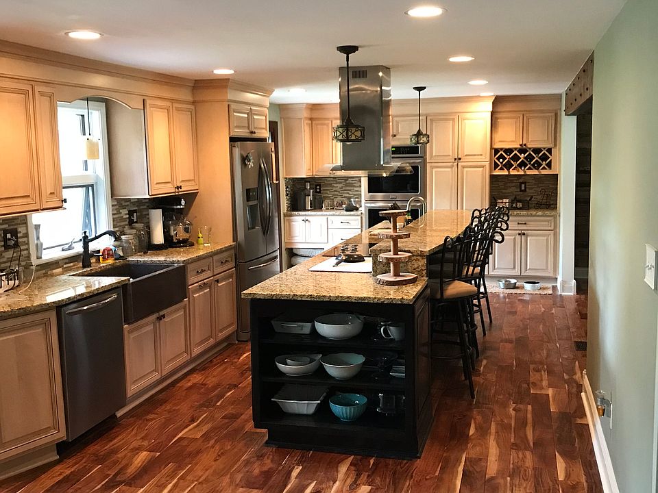 1st image of 1321 Plantation Dr
