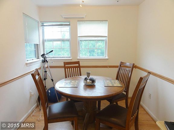 3rd image of 12 Shaftsbury Ct