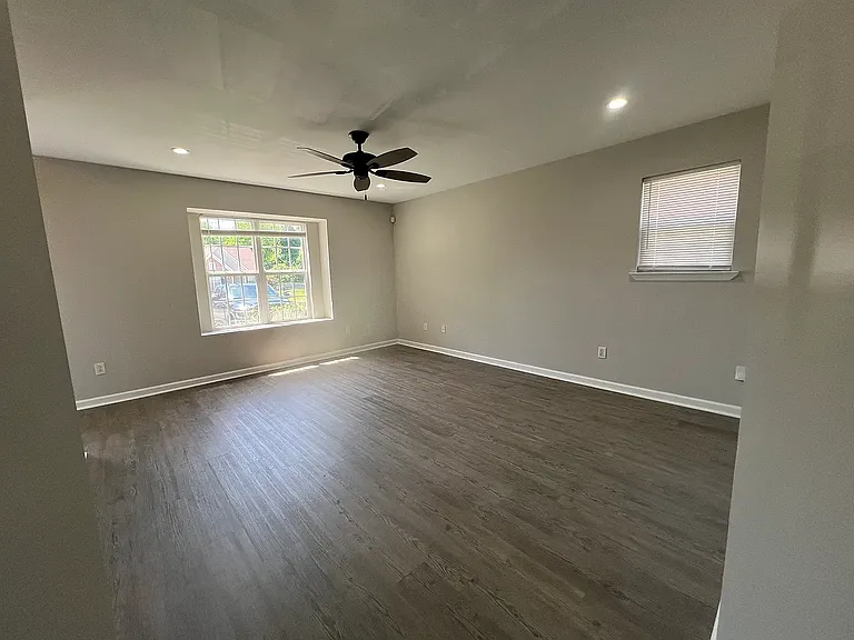 2812 Hydes Ferry Rd — Photo 8