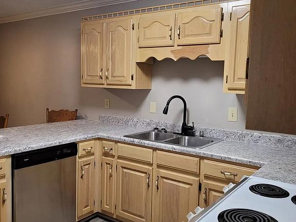 New countertops and new dishwasher