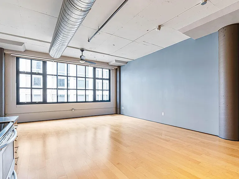 1400 NW Irving St #510 — Photo 14