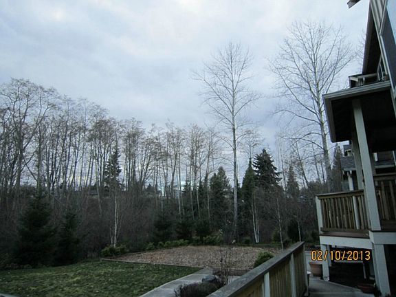 Complex is facing a wooded area (NGPA)