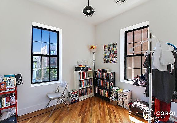 5th image of 276 E 23rd St APT 3A
