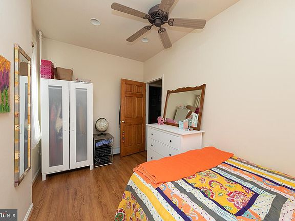 5th image of 307 W Salaignac St Floor 1