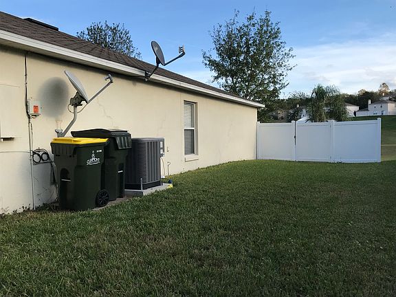 3rd image of 1887 Vale Dr