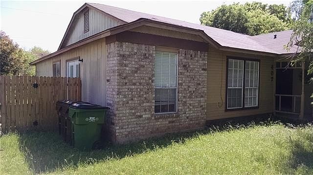 2nd image of 407 Burlwood Ct
