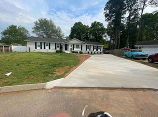 4 Ellesmere Dr, Greenville, SC 29615