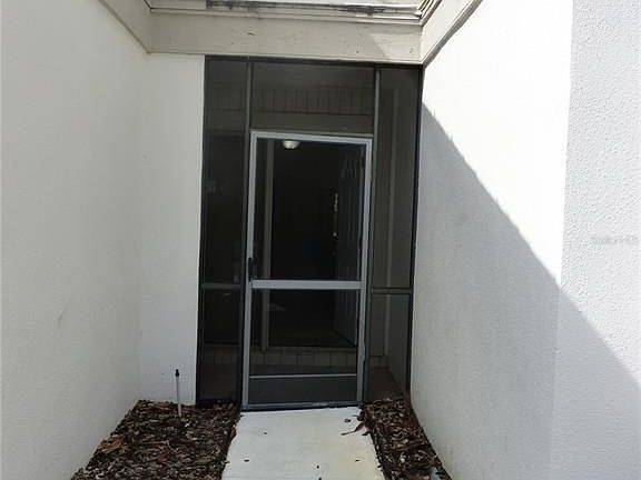 2nd image of 530 S Woodlands Dr