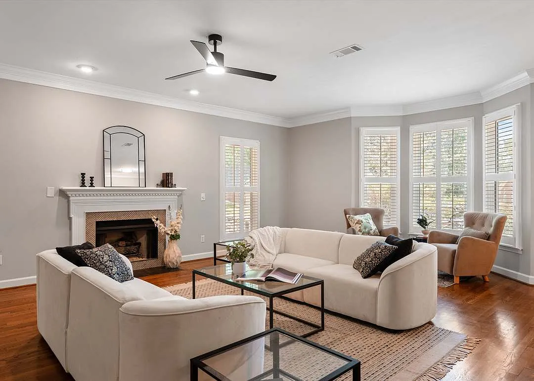 4 bed, 2057 sqft, $850 — Photo 4