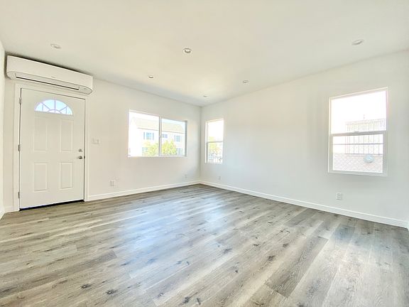 3rd image of 1400 S Bronson Ave #1400.5