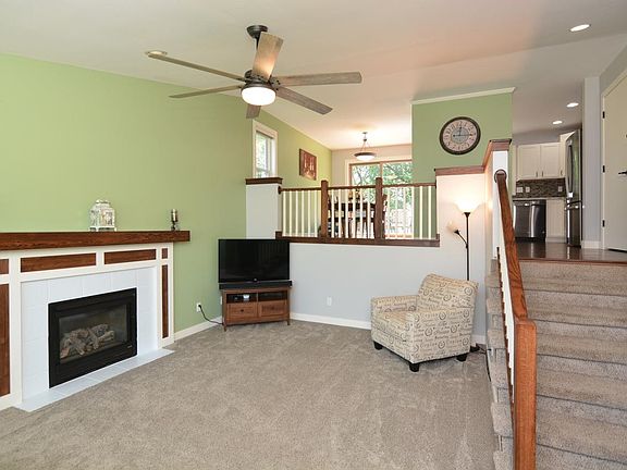 4th image of 5905 Linden Pkwy