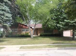 3280 S 53rd St, Milwaukee, WI 53219