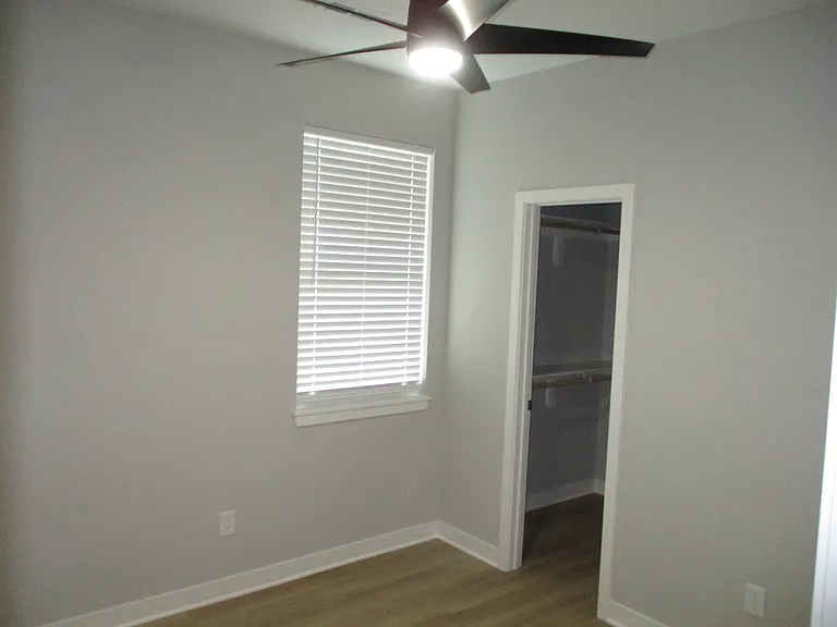1003 N Cherry St — Photo 8