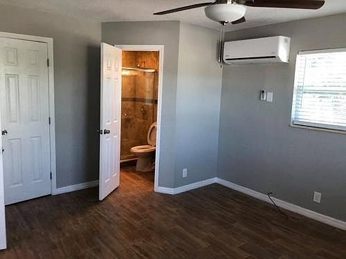 4th image of 2016 NE 17th Ct APT 14