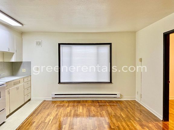 4th image of 726 Adams St SE #8
