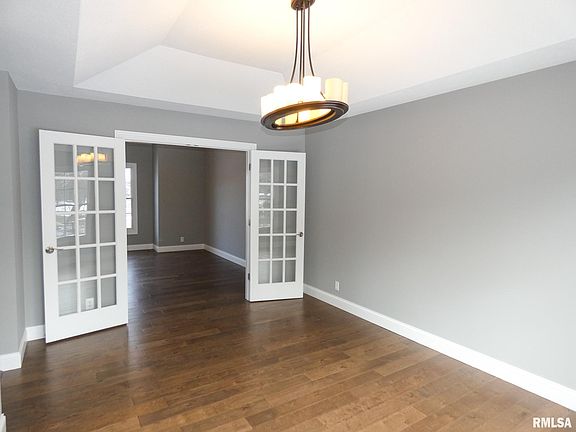 5th image of 10440 N Osage Ct