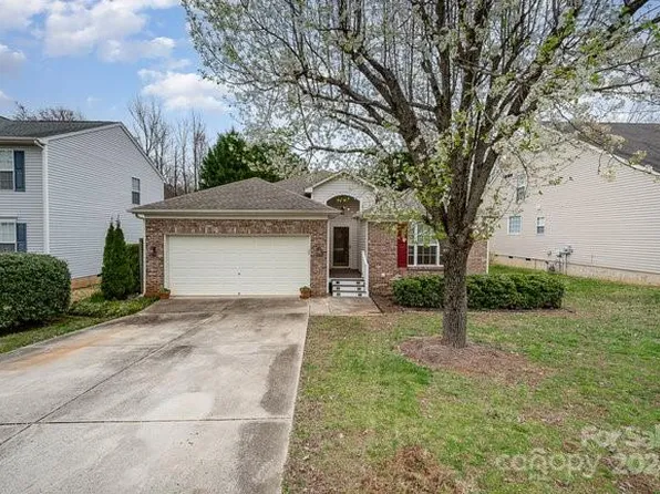 10315 Gold Pan Rd, Charlotte, NC 28215