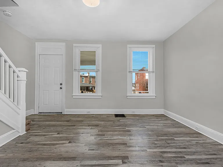 3203 Elmley Ave — Photo 3