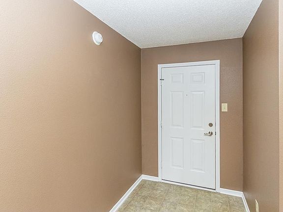 3rd image of 14227 Clapboard Dr