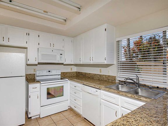 2nd image of 3696 Harvard Dr