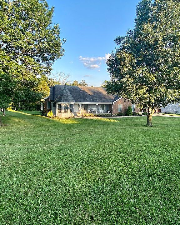 2nd image of 737 Floyds Fork Dr