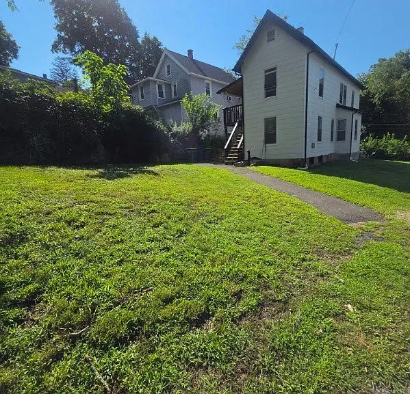 9 Harvard St #2 — Photo 2