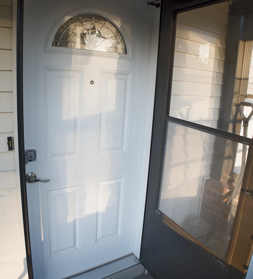 3 bed, 1.5 bath, 1238 sqft, $4,300 — Photo 2