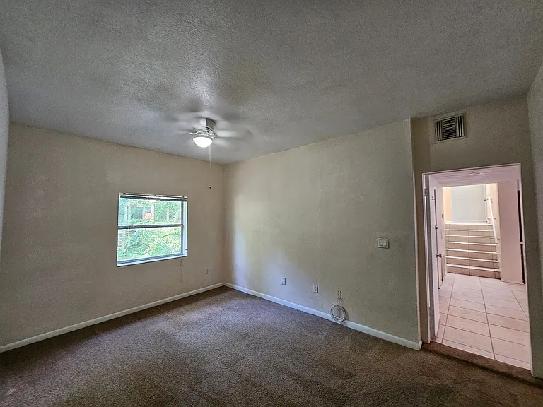2818 SW 2nd Ave — Photo 33