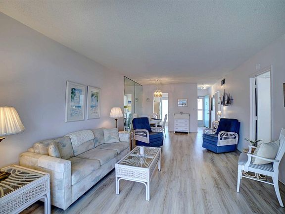 4th image of 1801 Ocean Drive #201