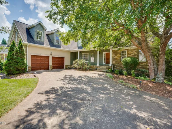 3 Strawflower Pl, Johnson City, TN 37604