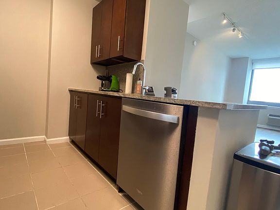 2nd image of 466 Washington Blvd #1706S