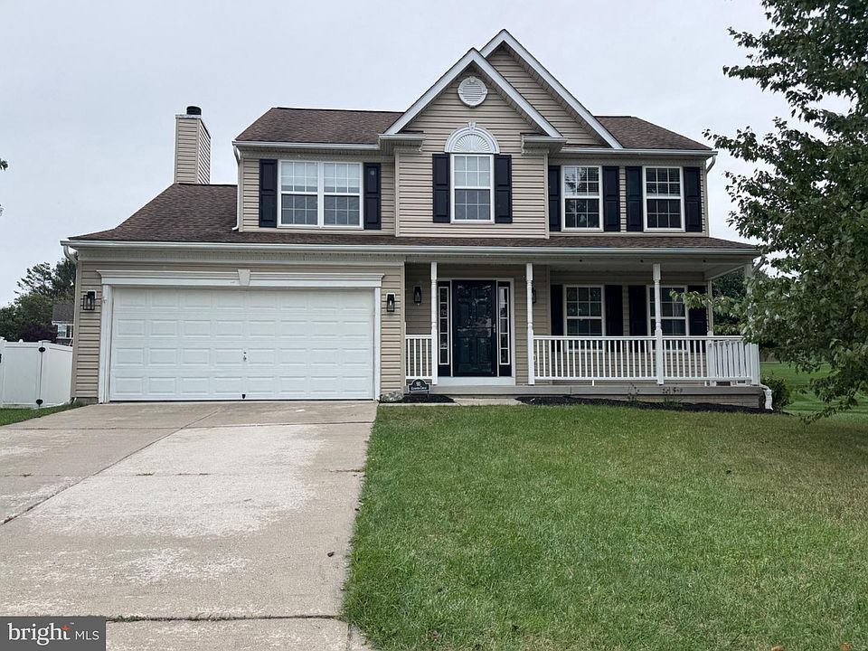 1st image of 911 Glouster Cir