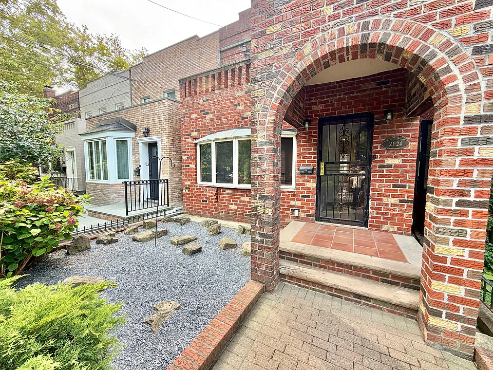 21-24 23rd Ave #FULL-HOUSE