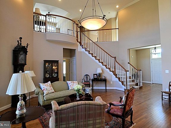 4th image of 43580 Jackson Hole Cir