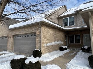 1132 Arbor Ln, Sycamore, IL 60178