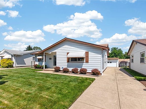3rd image of 4307 W 146th St