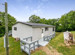 13403 Irvine Rd, Winchester, KY 40391