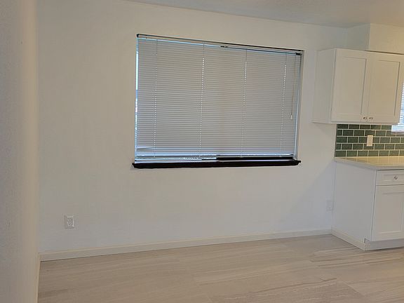 Dining room, tile floors