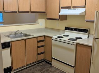 7649 Merastone Ln NE #D-103, Bremerton, WA 98311