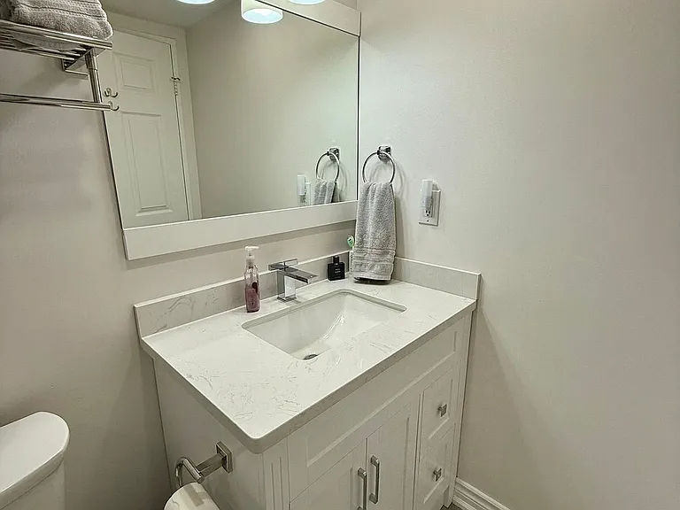 7825 Bayview Ave #309 — Photo 10