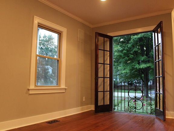 4th image of 408 N Greenwich St