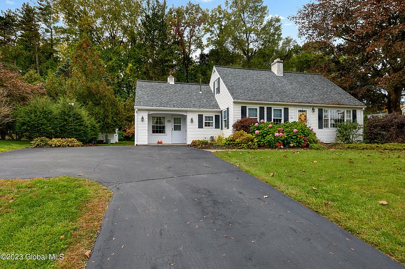 2nd image of 16 E Newton Road