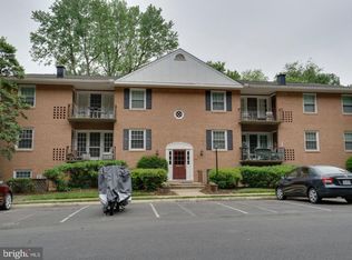 3874 Lyndhurst Dr APT 302, Fairfax, VA 22031