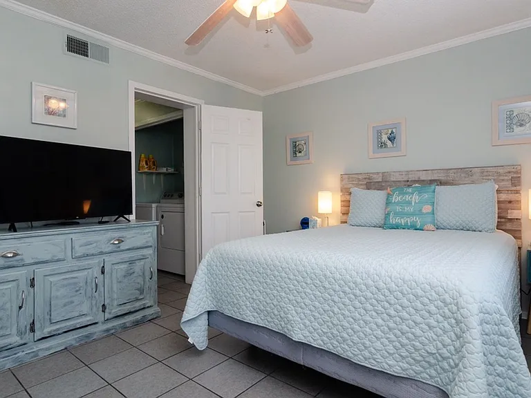 1004 Carolina Beach Ave S #B-4 — Photo 22