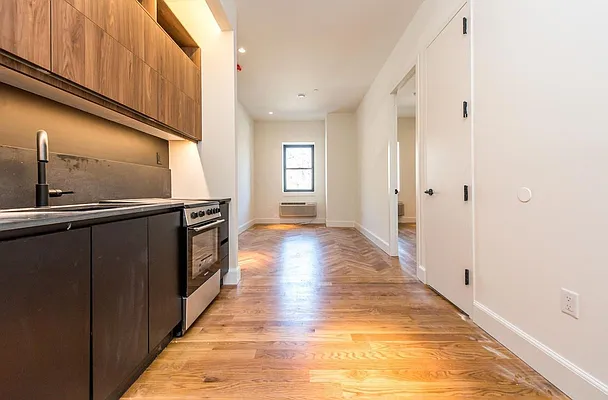 Rented by Nooklyn NYC LLC | media 40