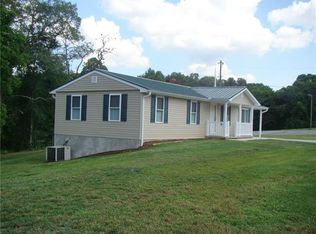 309 S Main St, Catawba, NC 28609