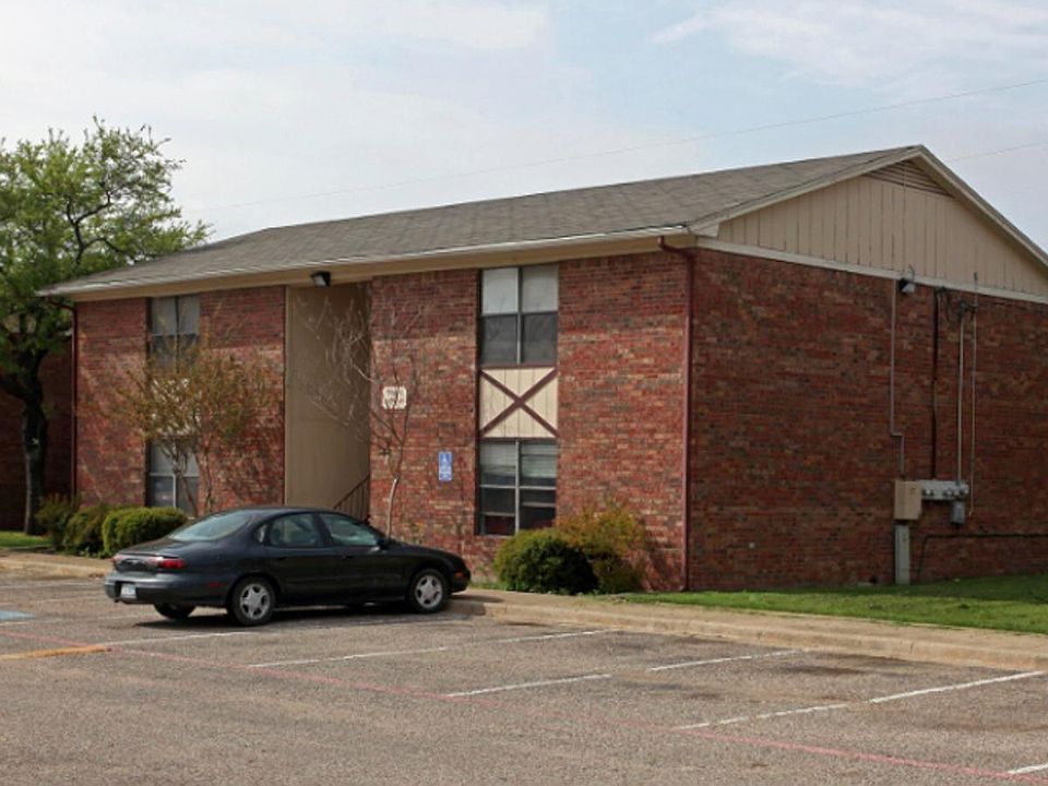 1st image of 1301 W Highway 287 Byp #101