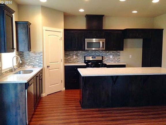 5th image of 10511 NE 110th Ct