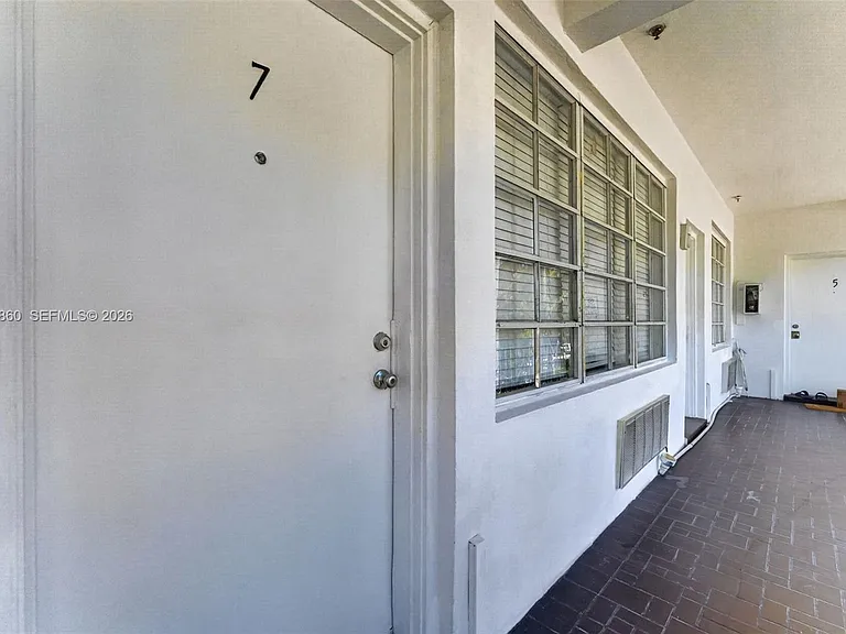 901 Pennsylvania Ave #7 — Photo 2